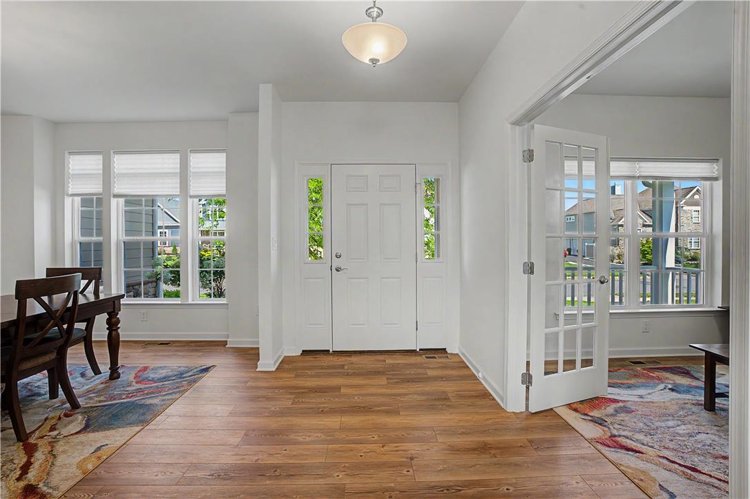 2668 Hollow View Drive