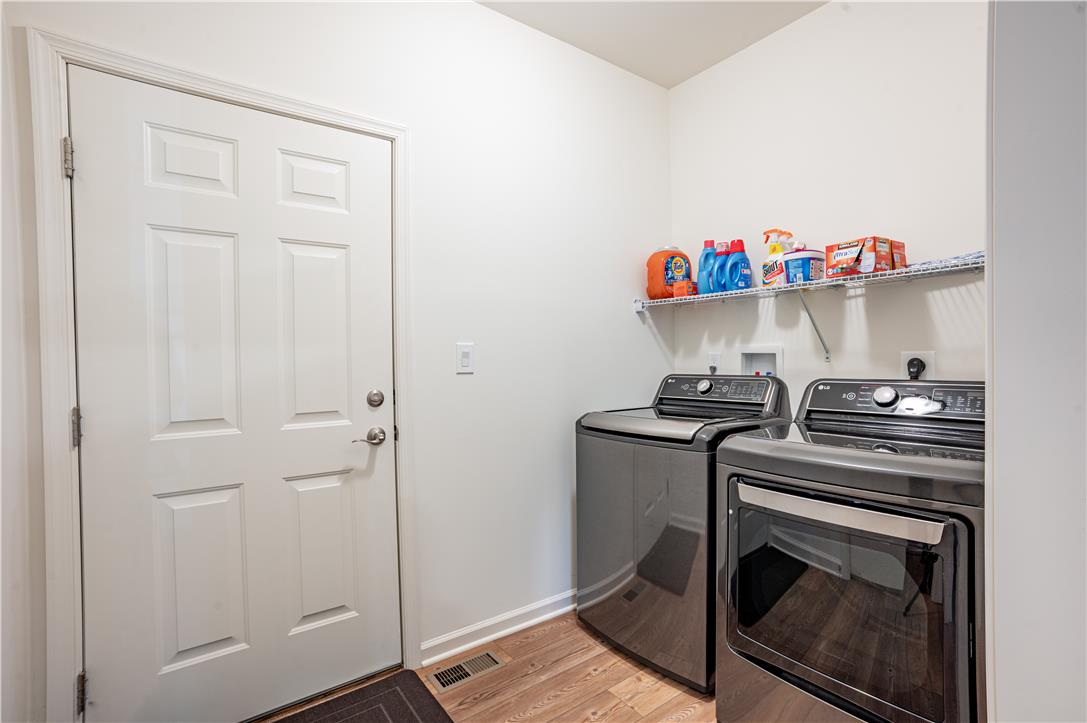 2668 Hollow View Drive