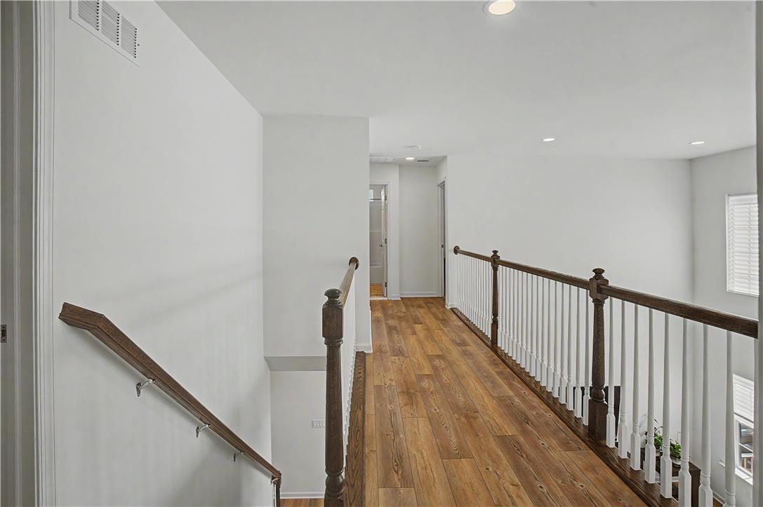 2668 Hollow View Drive