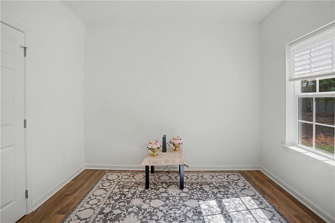 2668 Hollow View Drive
