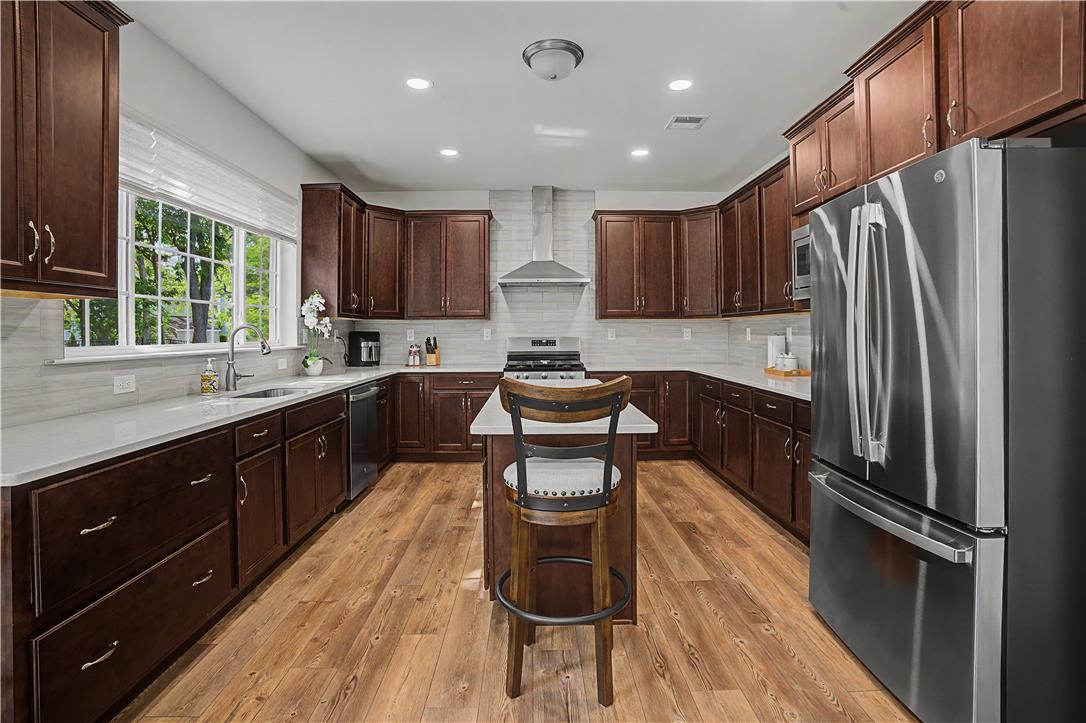 2668 Hollow View Drive