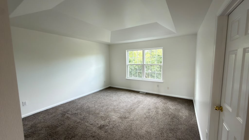 1071 King Way