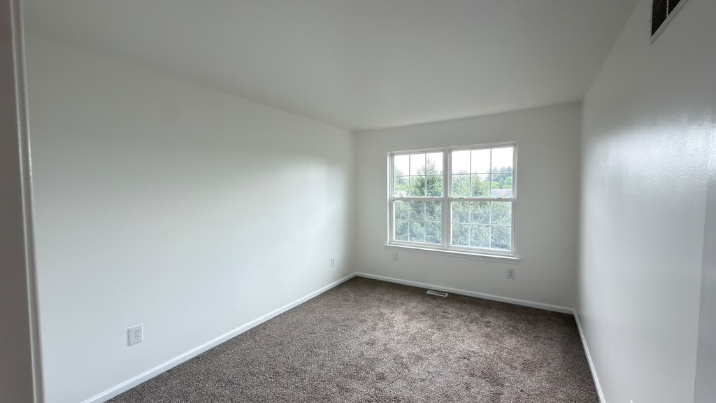 1071 King Way