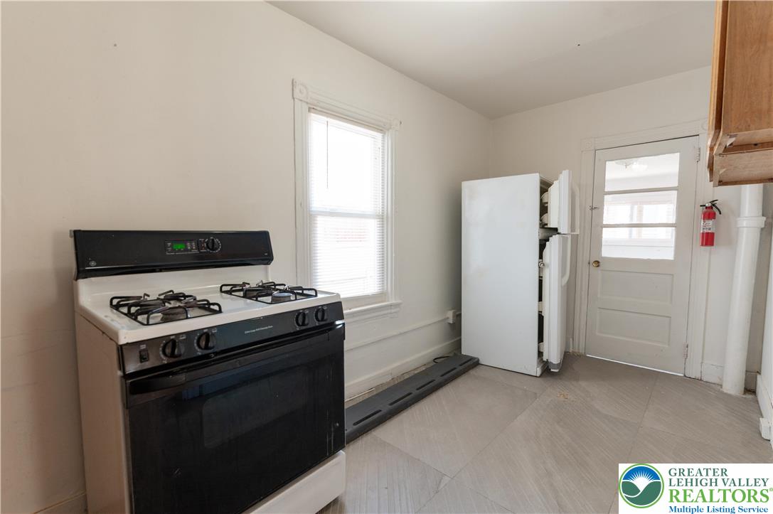 233 North Poplar Street