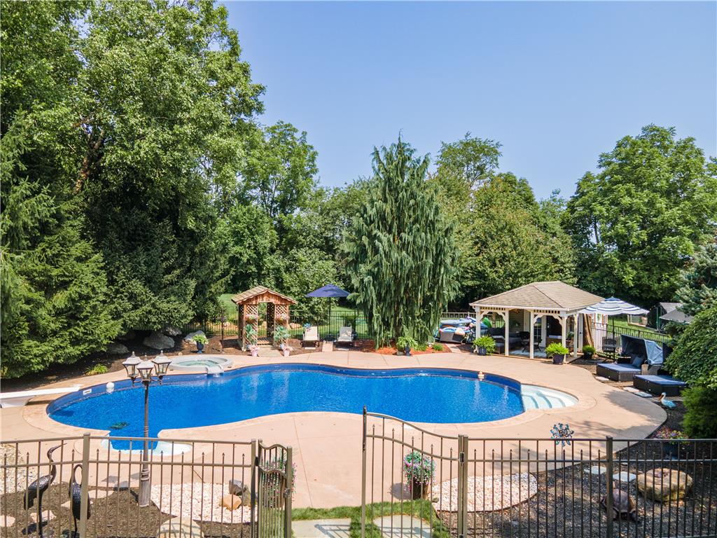 129 Chase Hollow Drive