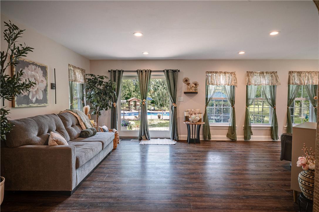 129 Chase Hollow Drive