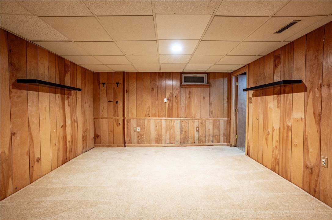 806 Whitpain Hills