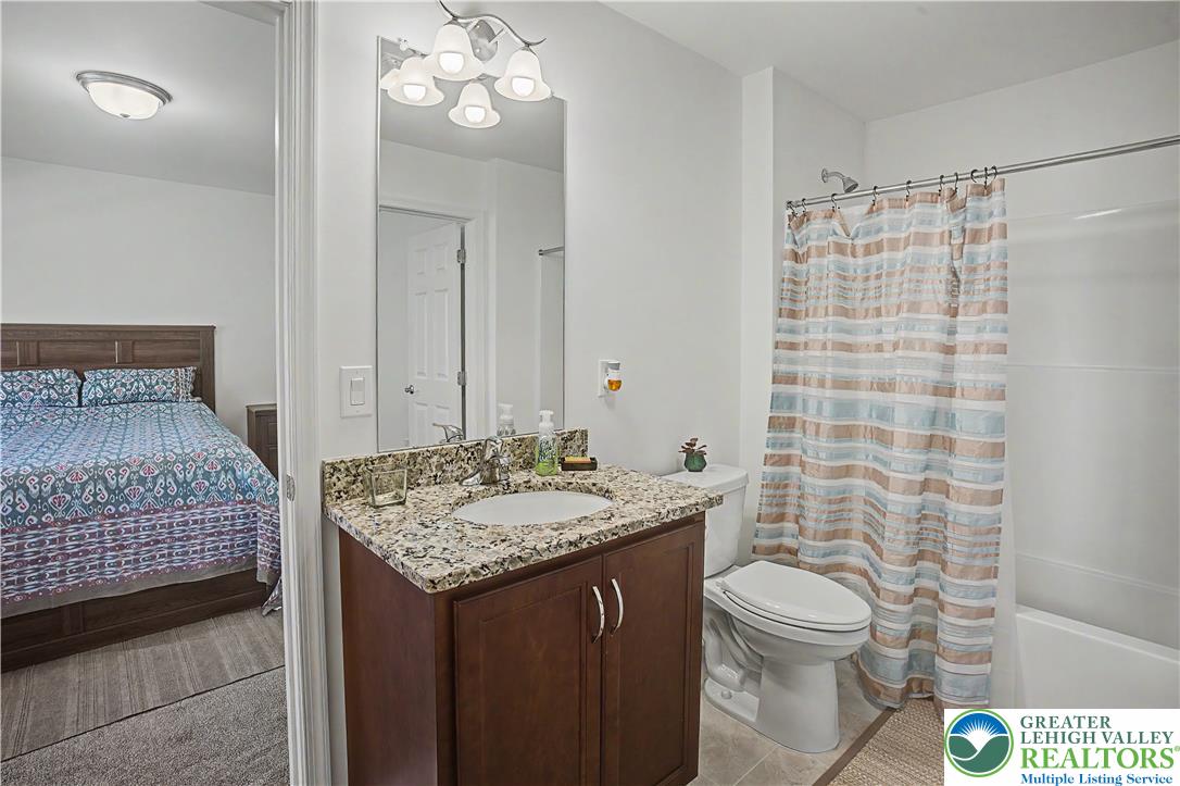 2668 Hollow View Drive