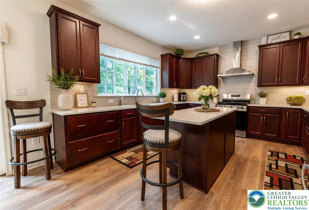 2668 Hollow View Drive