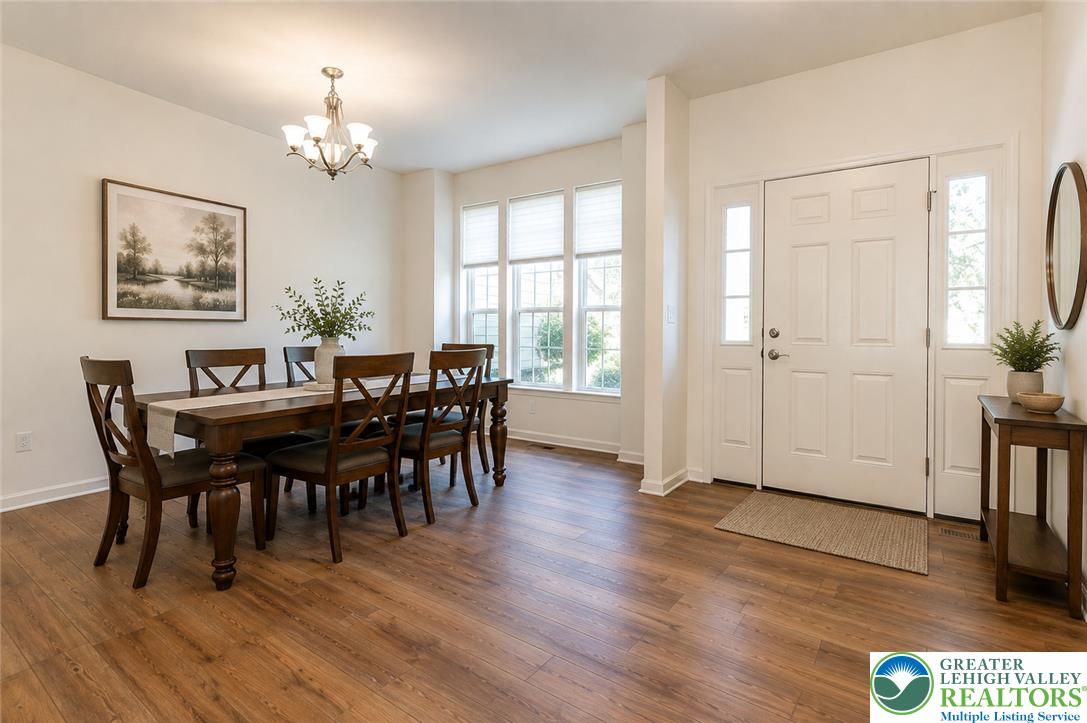 2668 Hollow View Drive
