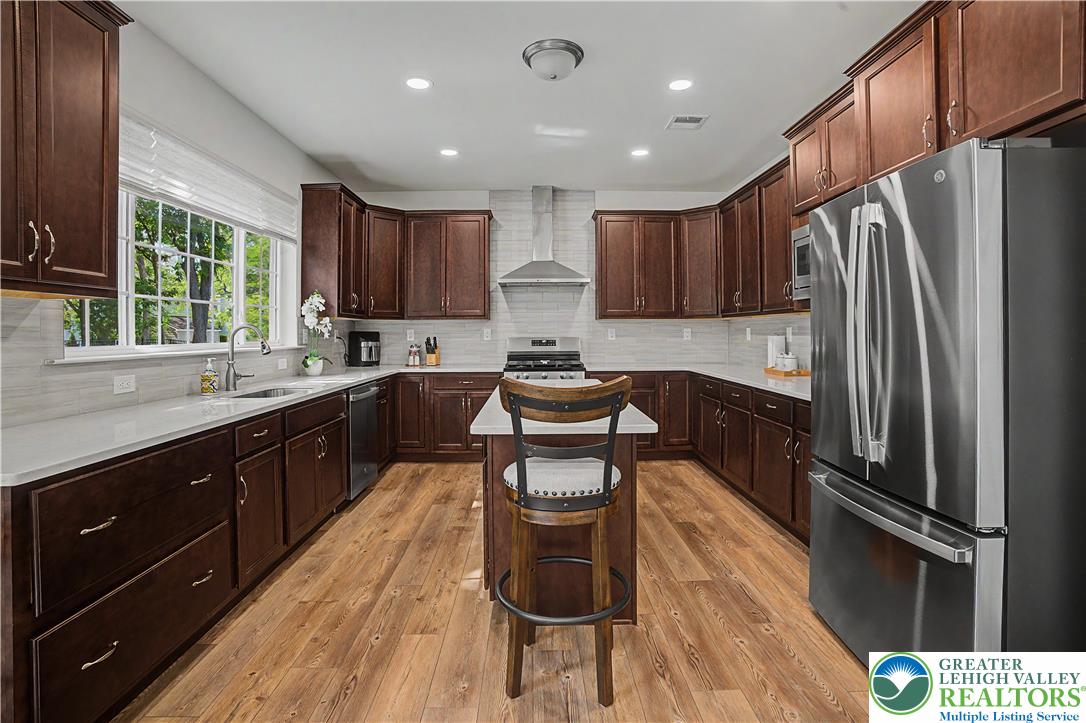 2668 Hollow View Drive