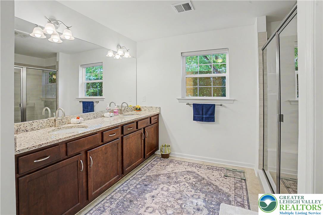 2668 Hollow View Drive