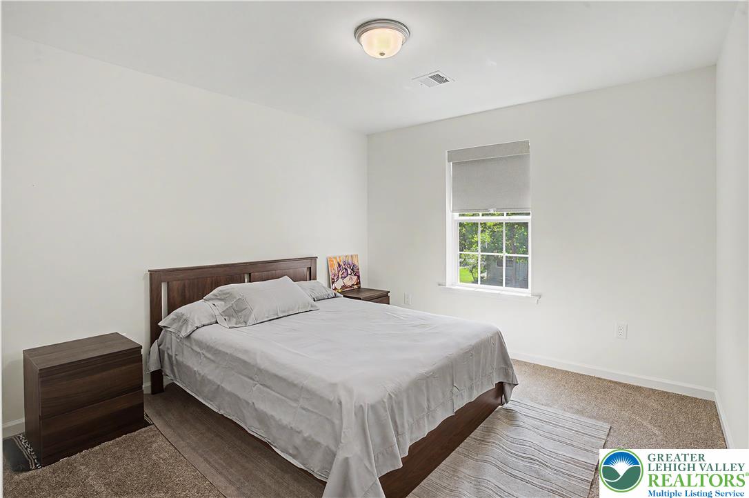 2668 Hollow View Drive