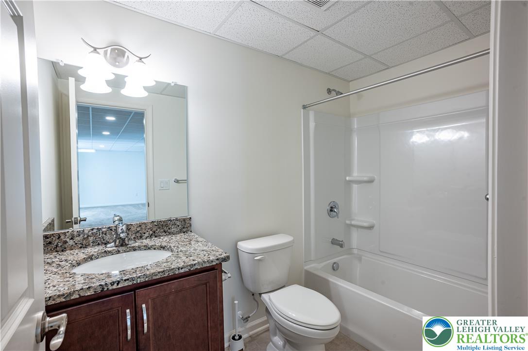 2668 Hollow View Drive
