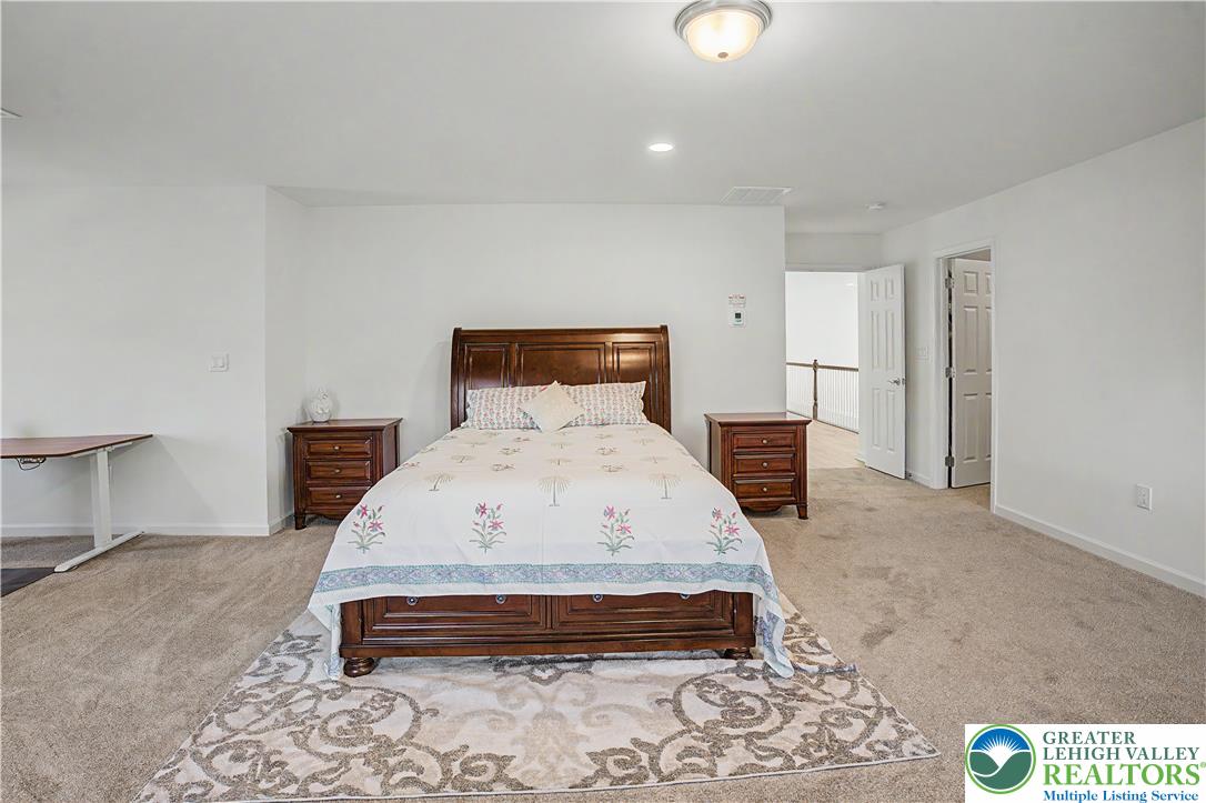 2668 Hollow View Drive