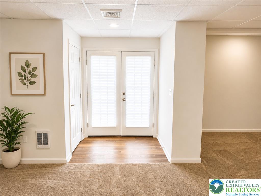 2668 Hollow View Drive