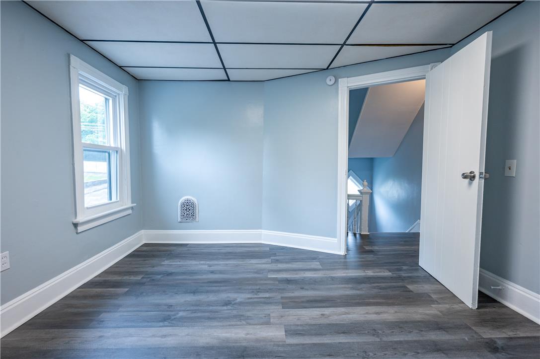 739 Broadway