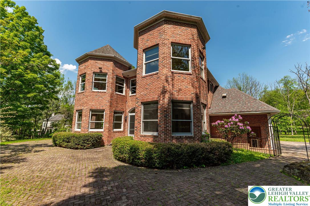 441 Hidden Lake Drive