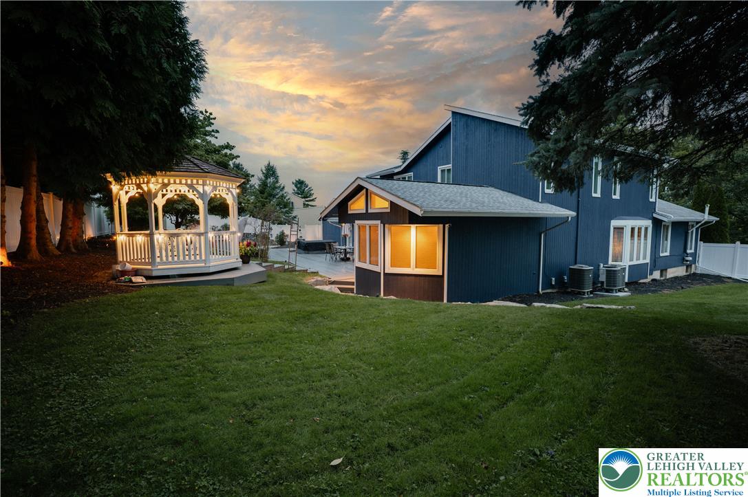 2210 Greenwood Road