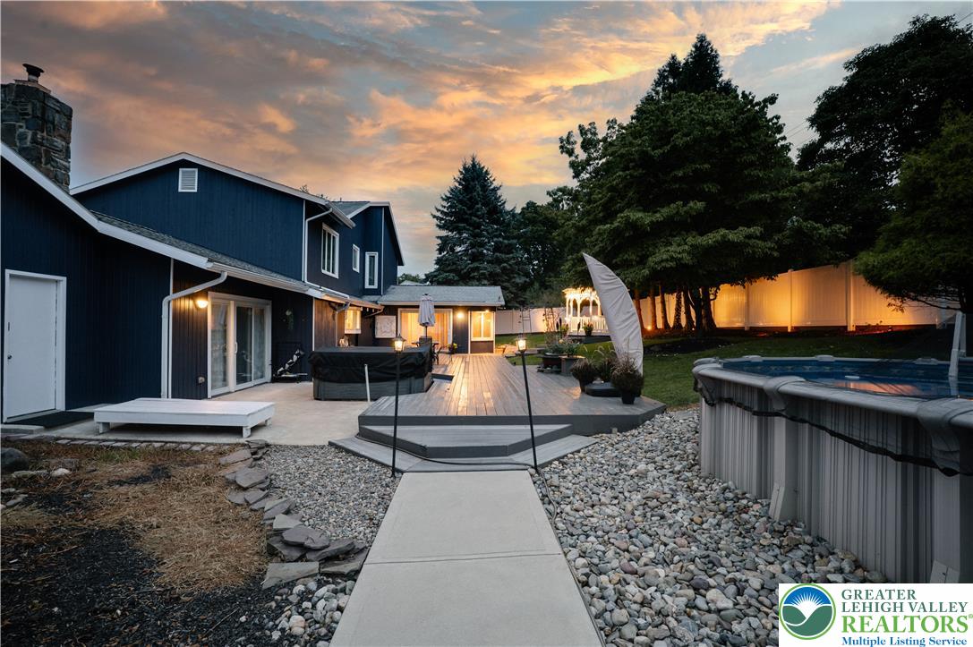 2210 Greenwood Road