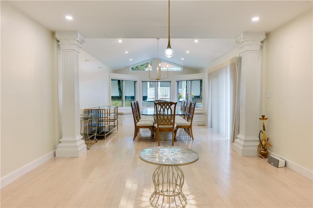 2210 Greenwood Road