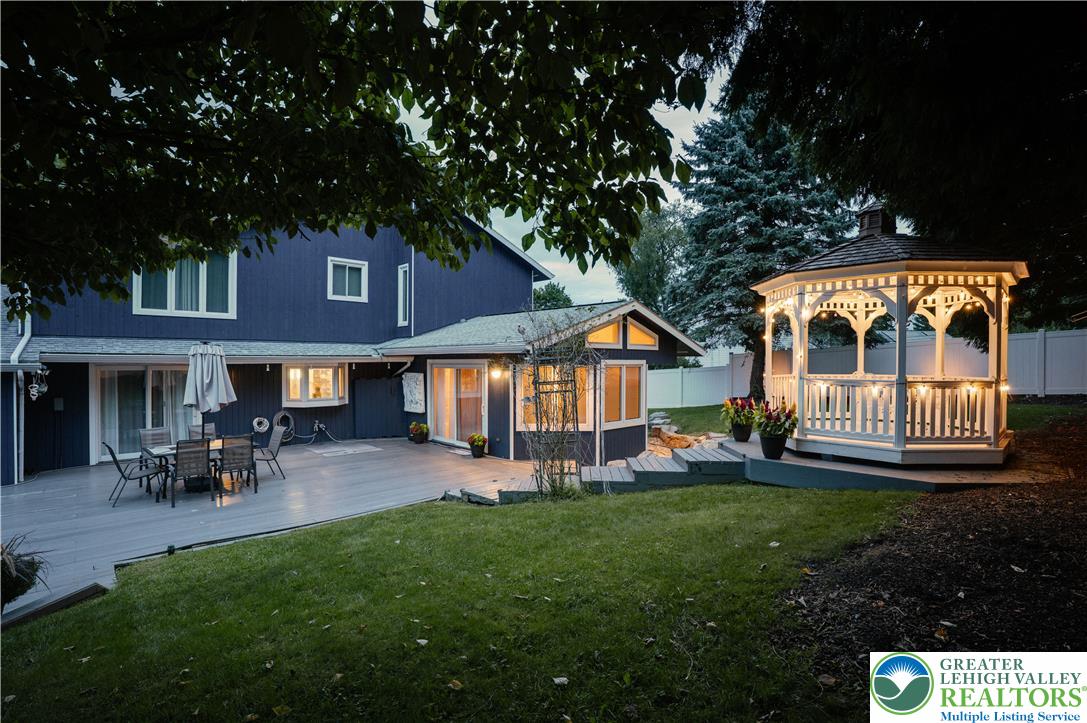 2210 Greenwood Road