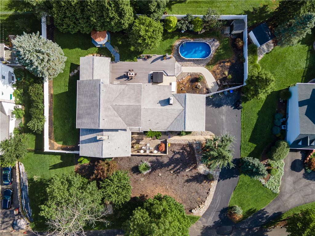2210 Greenwood Road