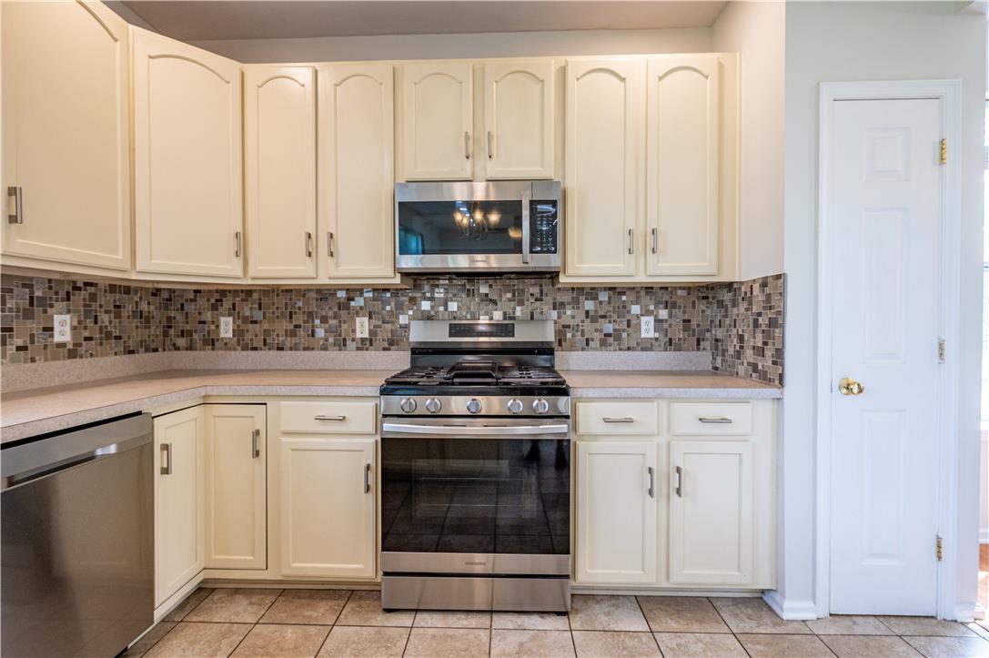 1035 Jervin Drive
