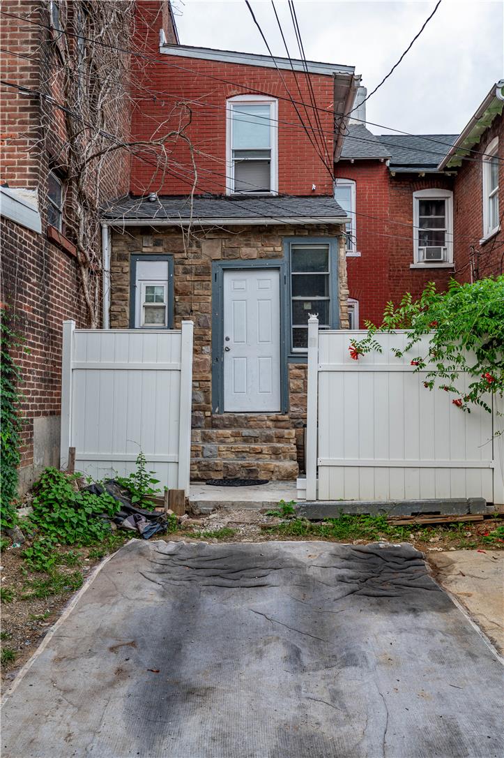 1138 West Maple Street