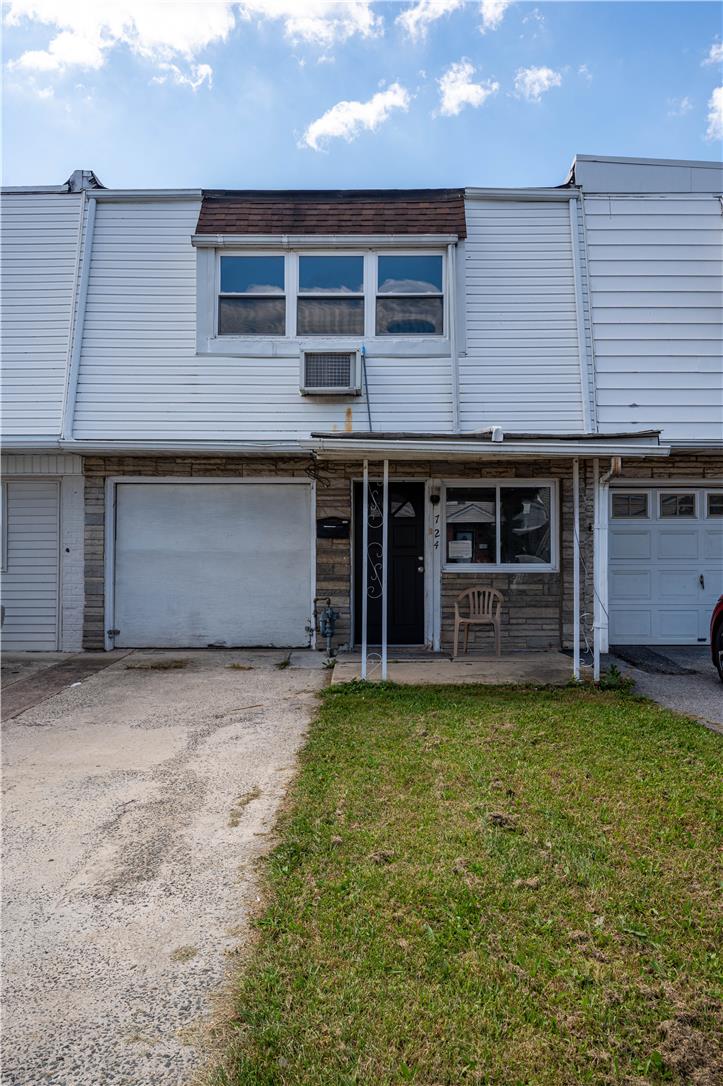 724 North Lacrosse Street