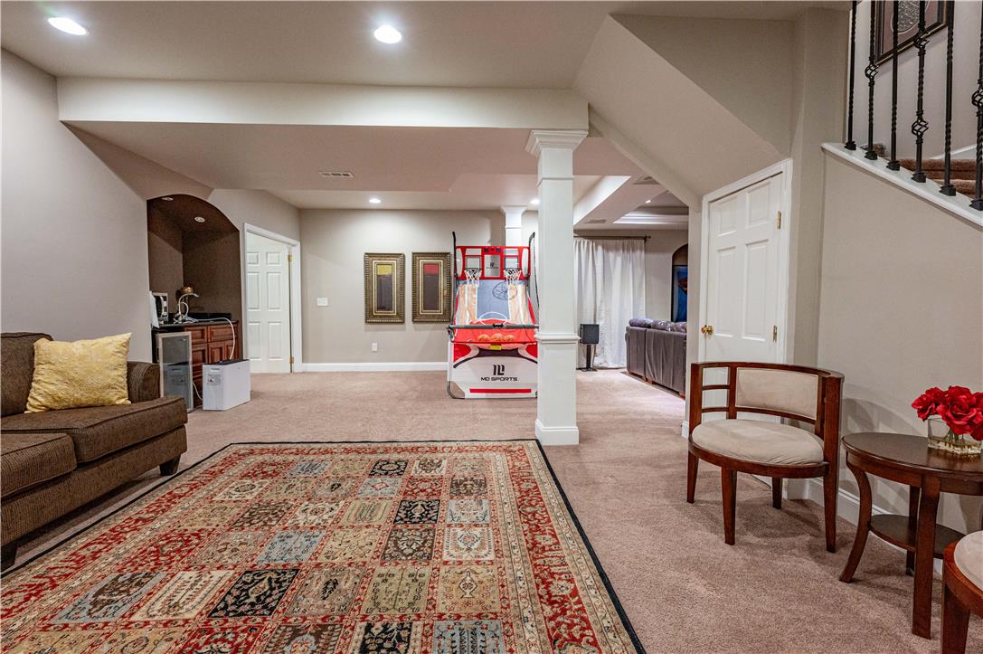 2208 Pembrooke Drive