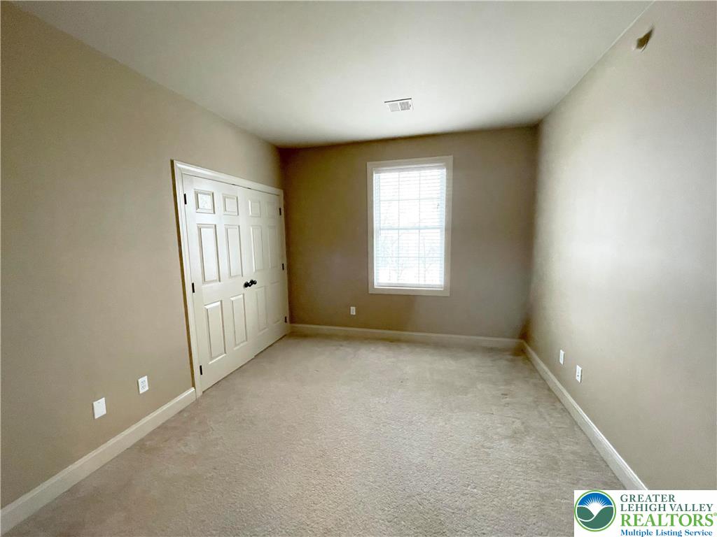 1187 Meadow Lark Way