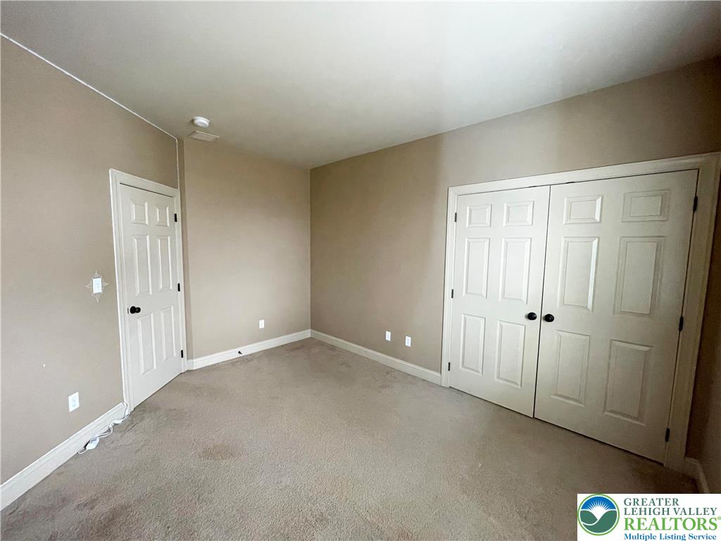 1187 Meadow Lark Way