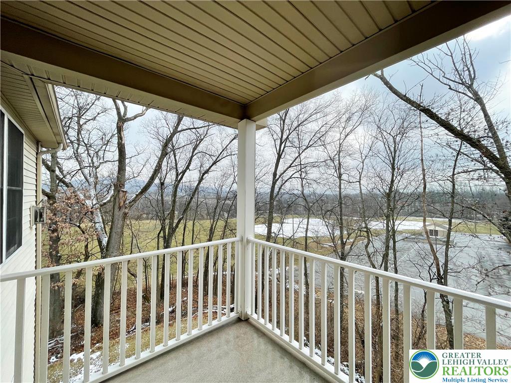 1187 Meadow Lark Way