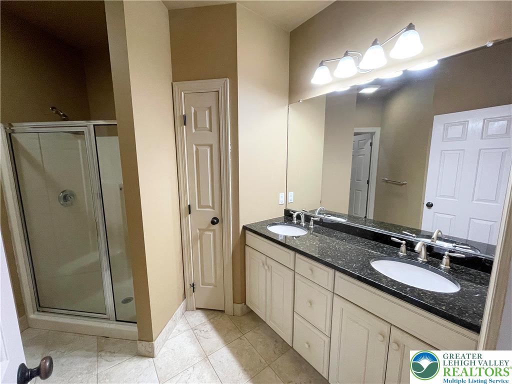 1187 Meadow Lark Way