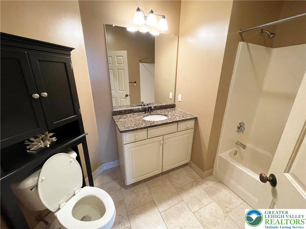1187 Meadow Lark Way