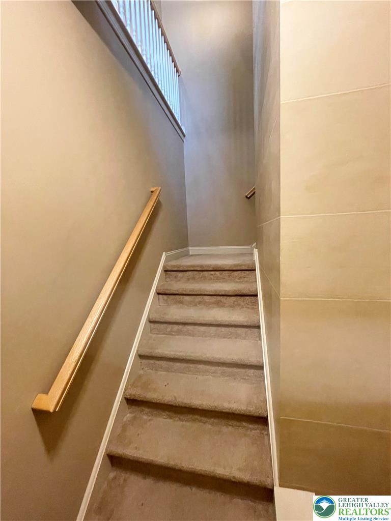 1187 Meadow Lark Way