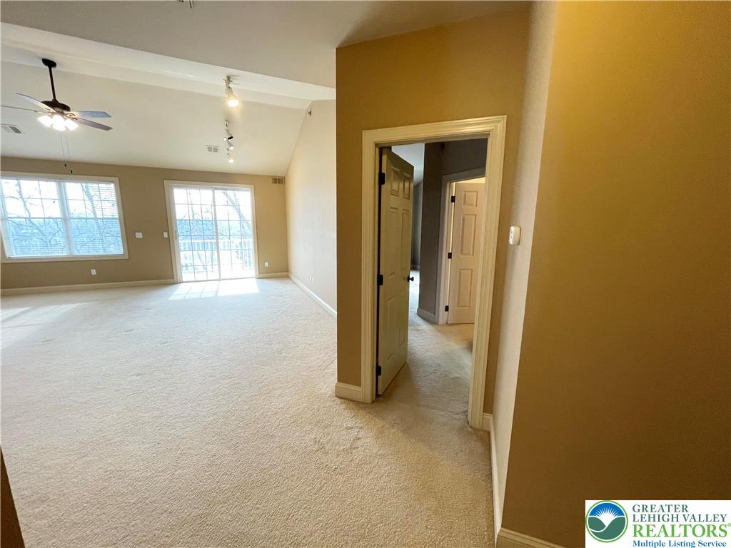 1187 Meadow Lark Way