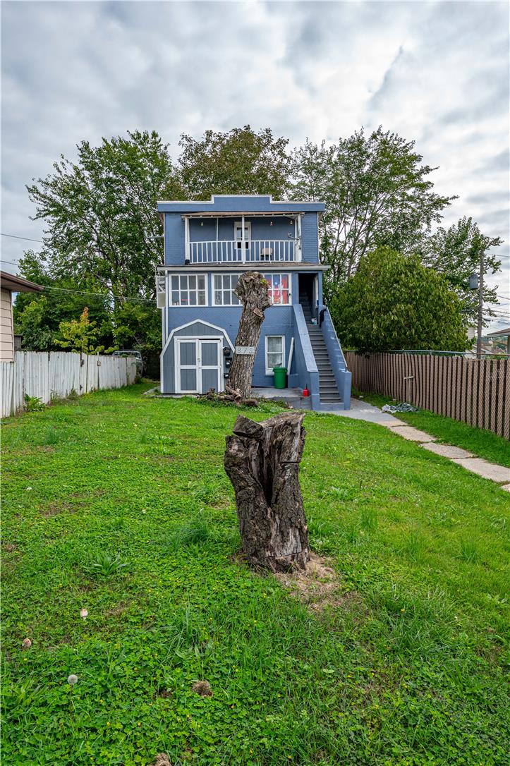875 Jerome Street