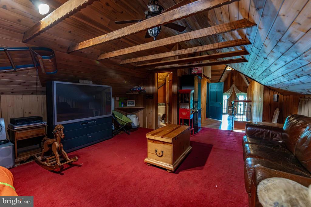 2485 HIETER ROAD