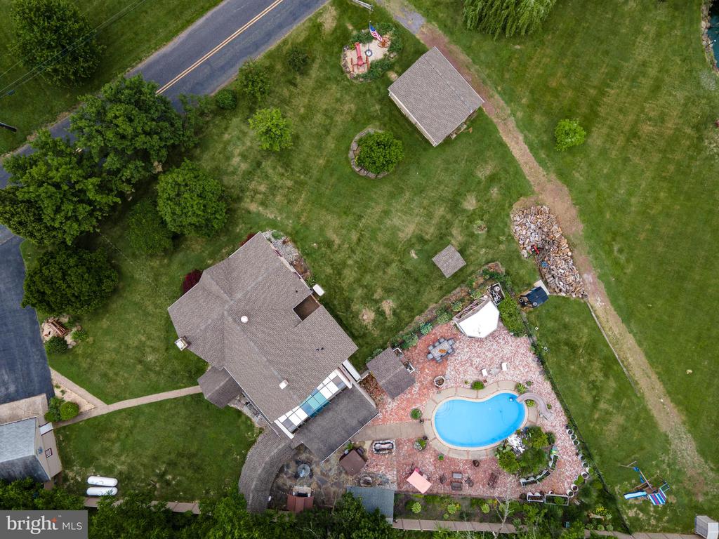 2485 HIETER ROAD