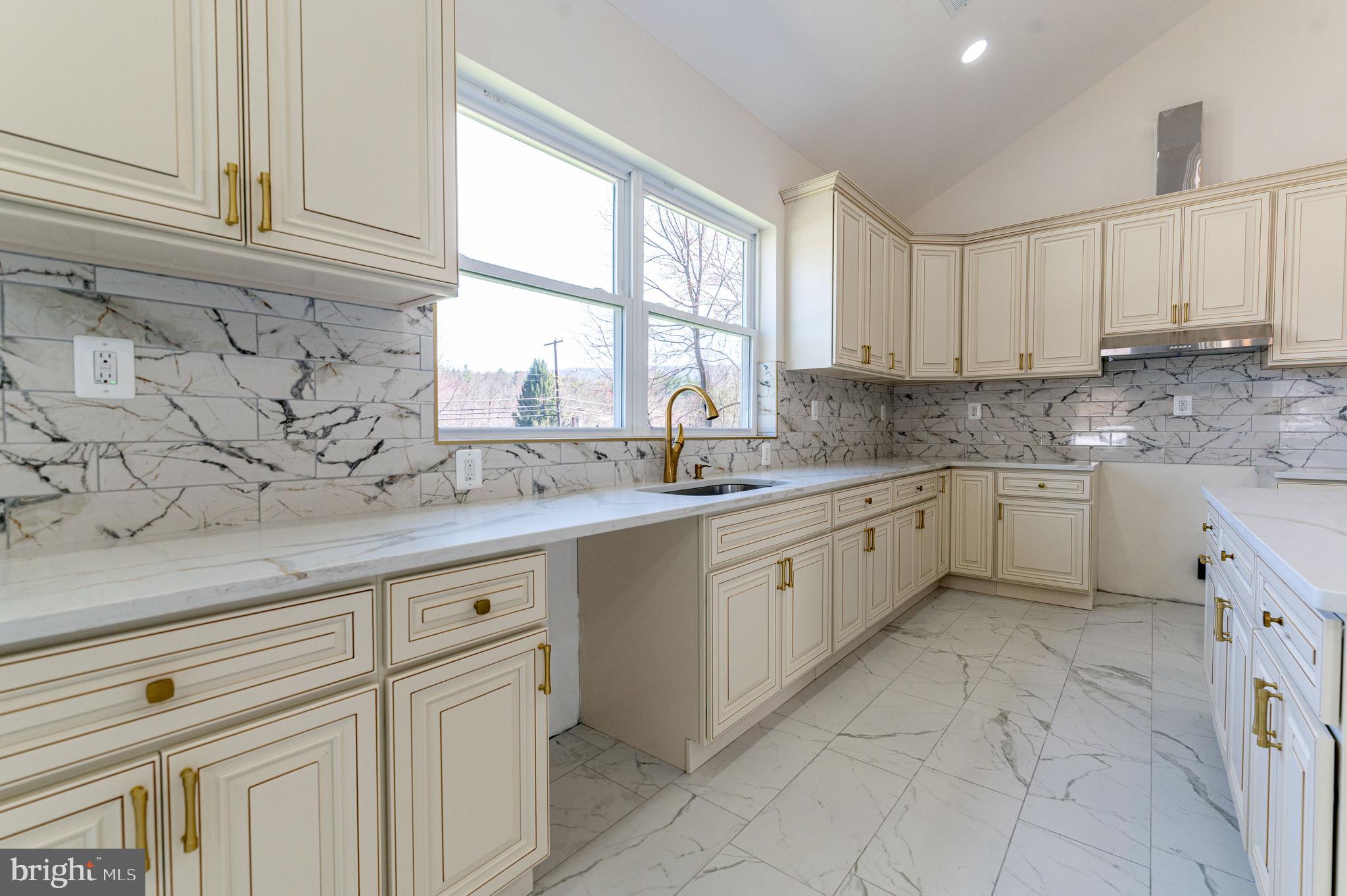 601 FIRELINE ROAD