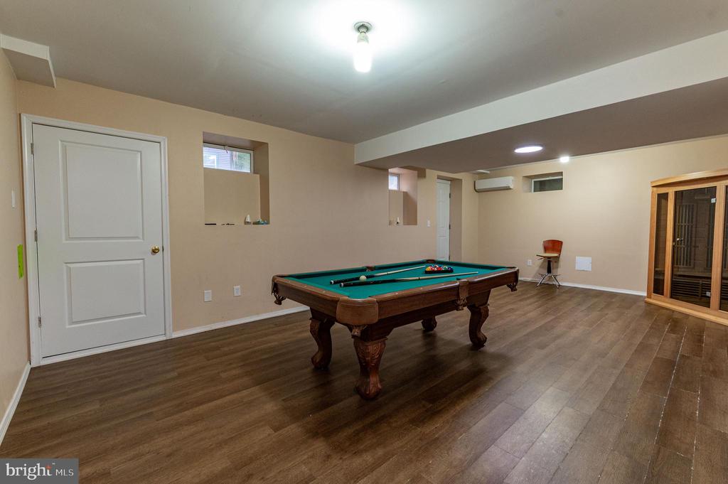 154 BISHOP CIRCLE