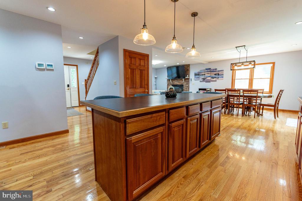 154 BISHOP CIRCLE
