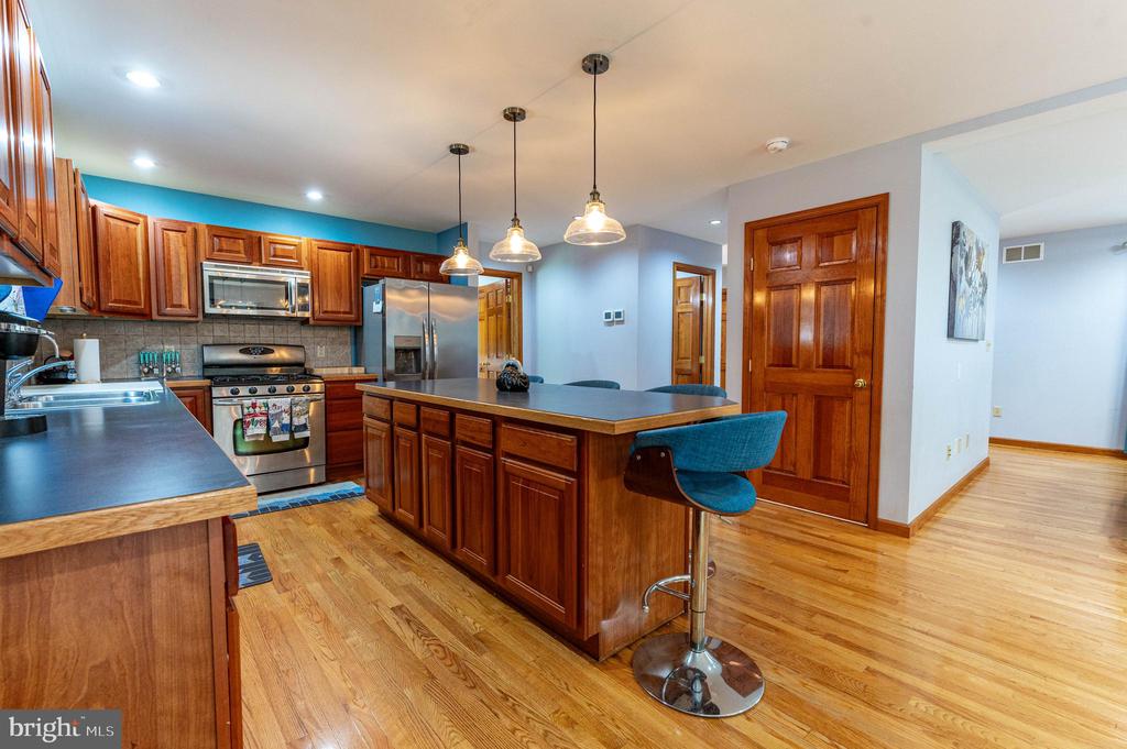 154 BISHOP CIRCLE
