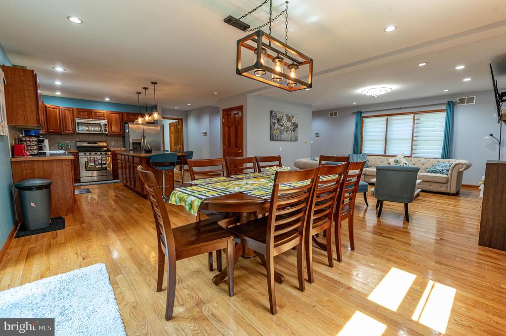 154 BISHOP CIRCLE