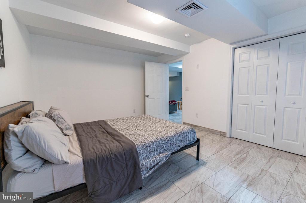 80 PARKER MEWS