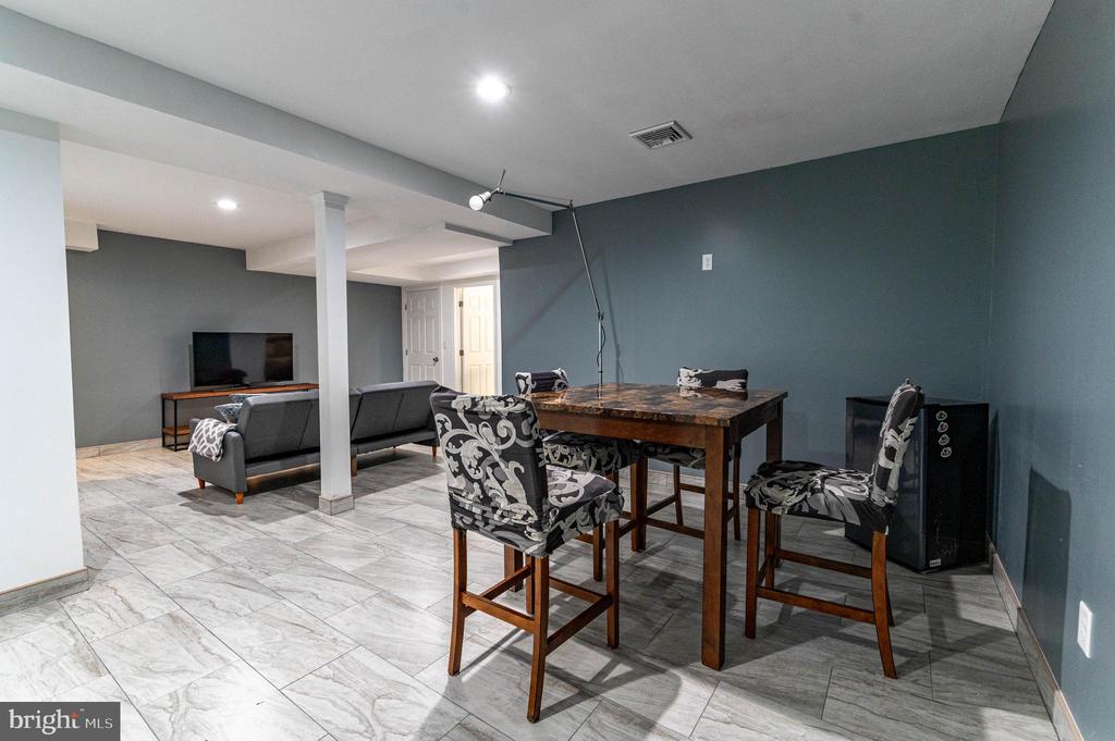 80 PARKER MEWS