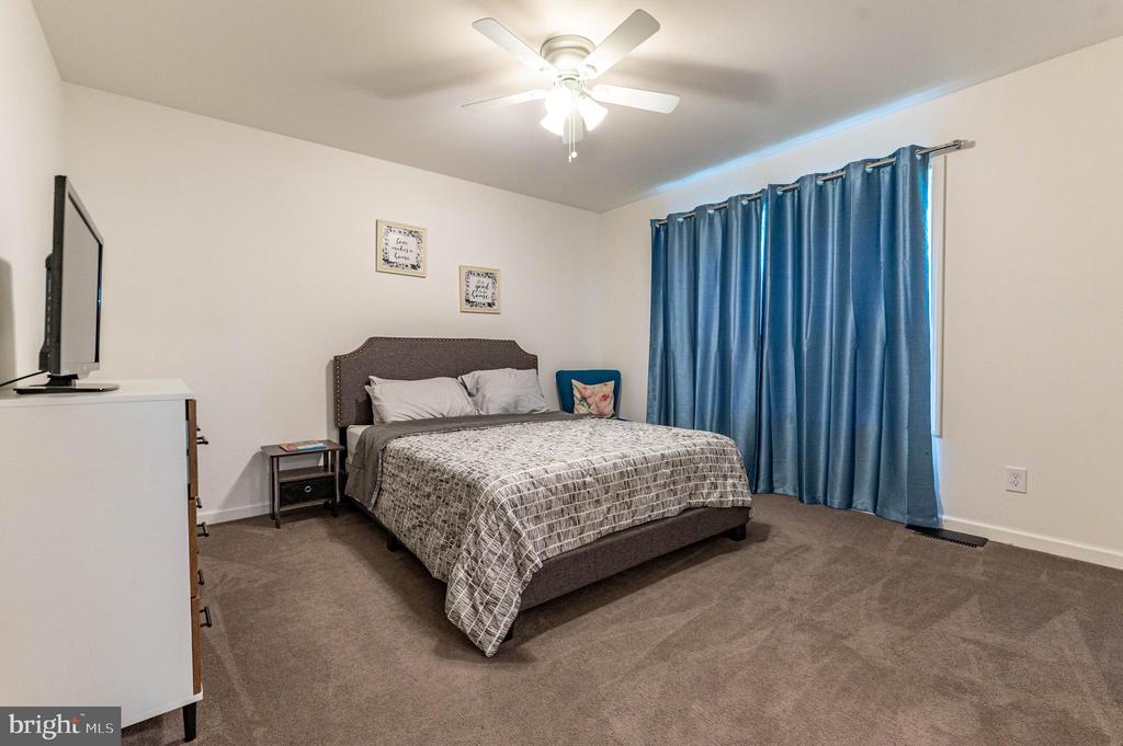 80 PARKER MEWS