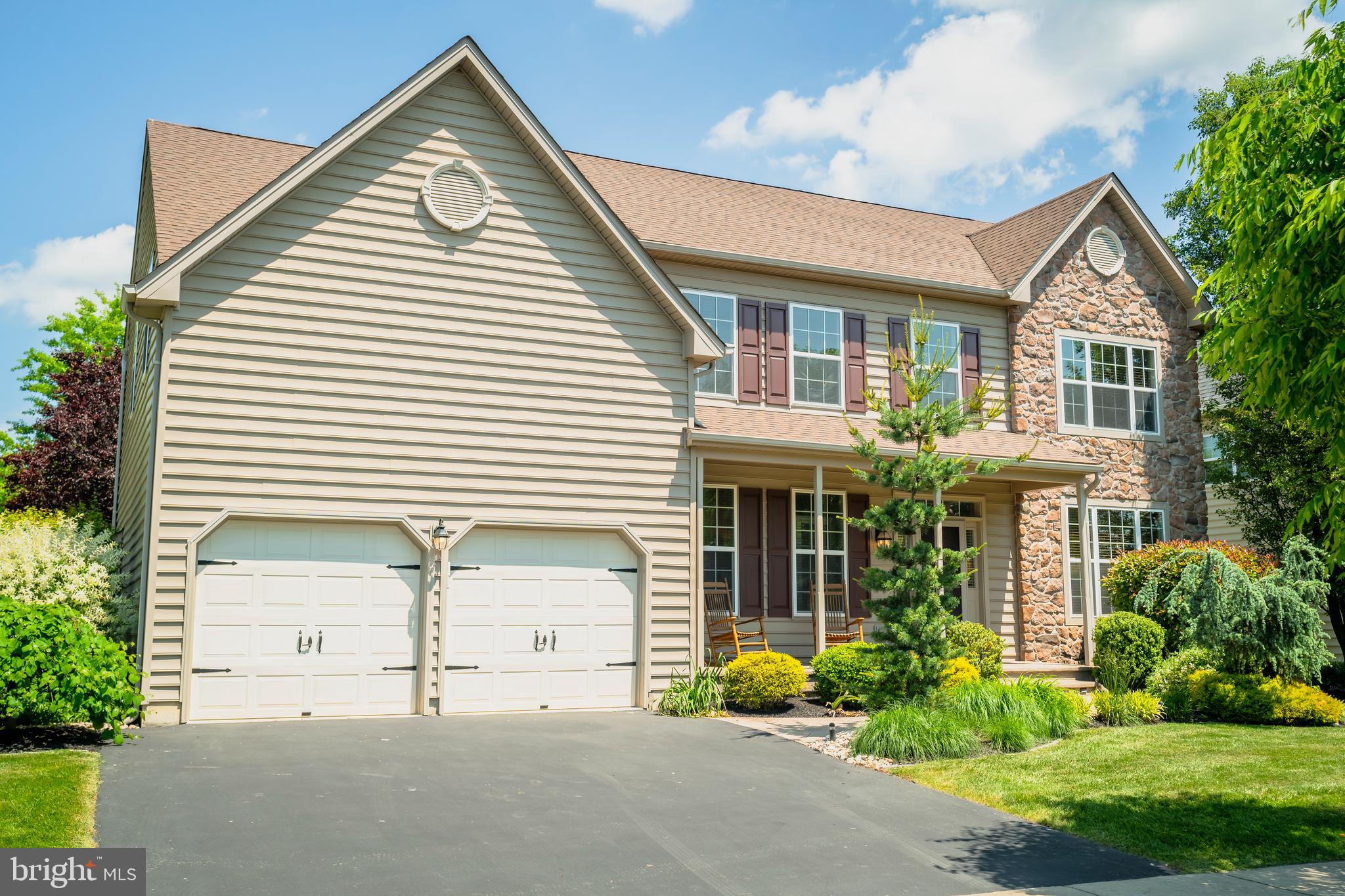 953 Kingston Ln